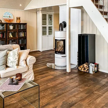 3 Bedroom Amazing In Elnesvagen Ferienhaus *
