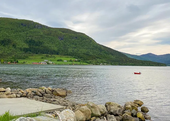 3 Bedroom Amazing In Elnesvagen Sylte (Hustadvika)