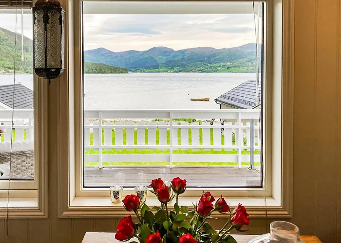 3 Bedroom Amazing In Elnesvagen *